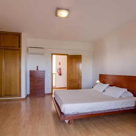 Do * 阿尔布费拉