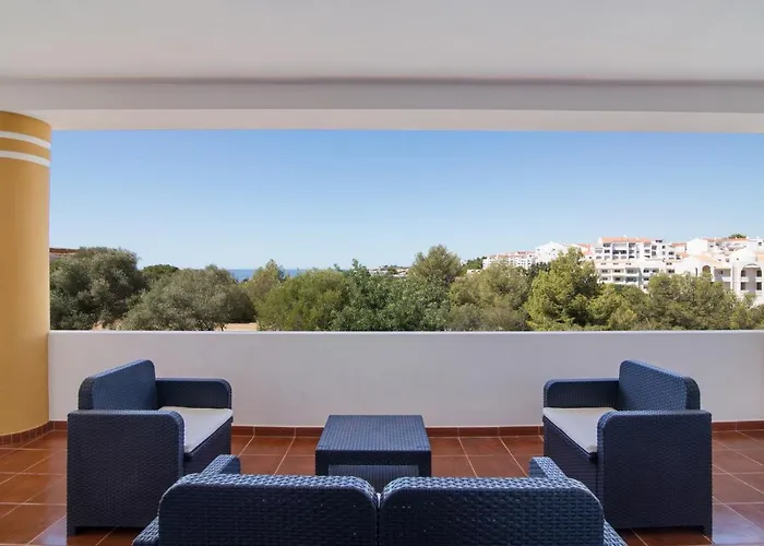 Do * 阿尔布费拉